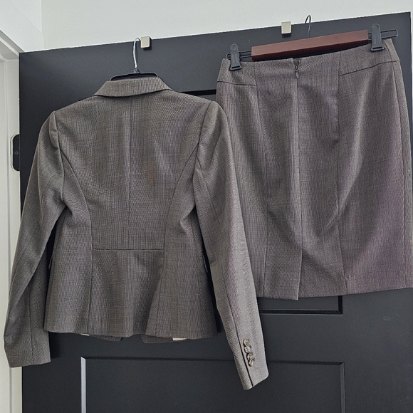 Ann Taylor Suit (Pants and Skirt) - Picture 3 of 6